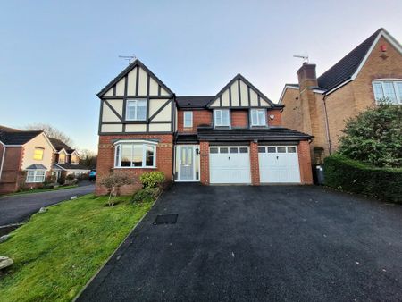 5 bedroom detached to let - Photo 3