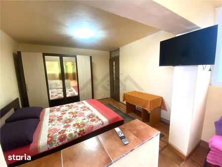 Apartament 3 camere , centrala proprie , zona Soarelui - Photo 2