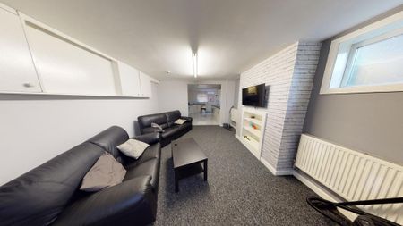 3 bedroom flat to rent - Photo 2