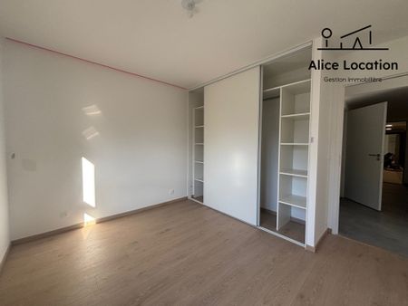Location Appartement 3 pièces 83m² BRENTHONNE 74890 - Photo 4