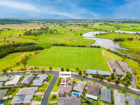 THIS HOME HAS THE LOT!! - Photo 5