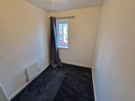 3 bedroom end of terrace house to rent - Photo 5