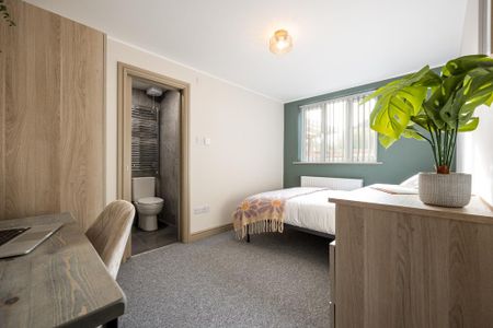 1 bedroom in a house share to rent - Photo 4