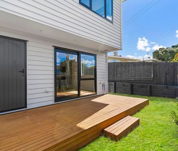 Stunning New Build Home on Claymore Street! - Photo 4