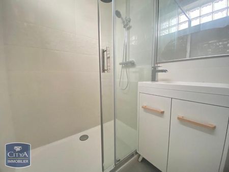 Location Appartement 2 pièces 36m² NEUVILLE SUR SAONE 69250 - Photo 5