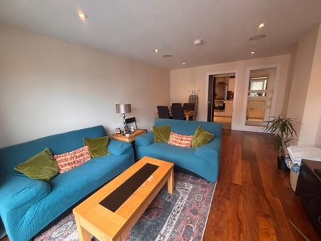 17 Custom House Square, Custom House Reside, Belfast, BT1 3ES - Photo 2