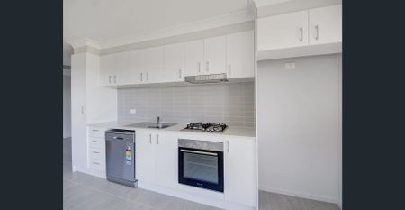 Stylish 2-Bedroom Residence - Photo 4