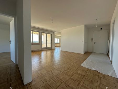 Charmante 5-Zimmer-Wohnung mit Panoramablick - Foto 3