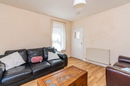 4 bedroom house share to rent - Photo 4