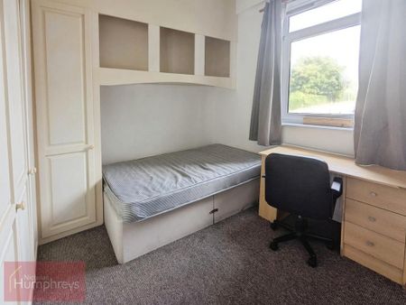 4 bedroom terraced house to rent - Photo 4