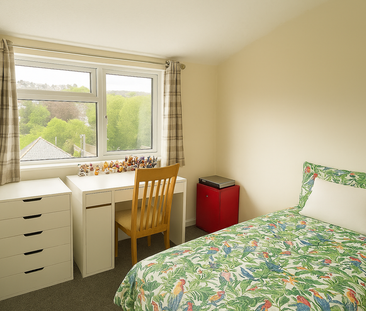 3 bedroom flat to rent - Photo 2