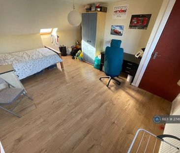 3 bedroom semi-detached house to rent - Photo 4