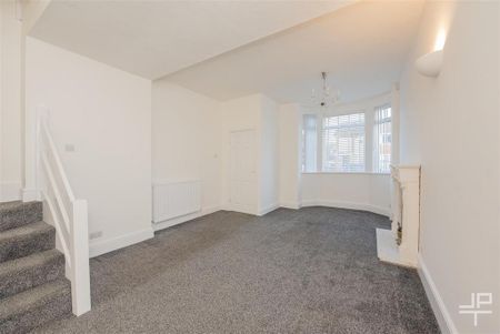 2 bedroom end of terrace house to rent - Photo 4