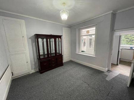 Bath Rd, Swansea, SA6 - Photo 3