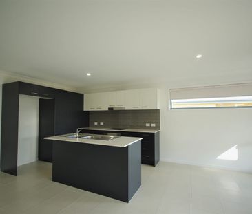 Easy-Living Family Home in the Heart of Bli Bli - Photo 6