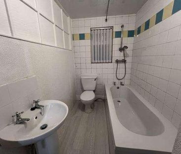 Lordsfield Place, Bradford, BD4 - Photo 4