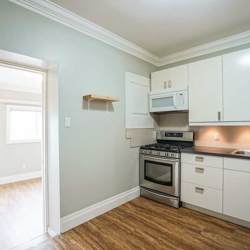 For Lease - 1491 Dundas Street Unit# 3, Toronto, Ontario - Photo 1