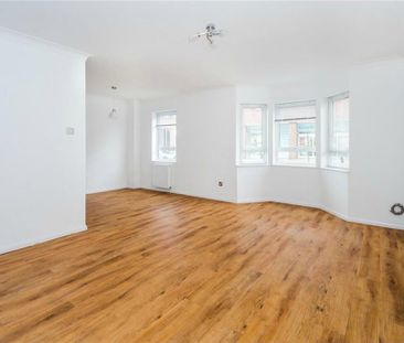 2 bedroom ground floor flat to rent - Photo 5