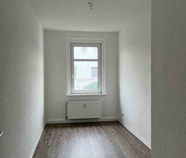 Mitten drin statt nur dabei: geräumige 4,5-Zimmer-Wohnung - Photo 3