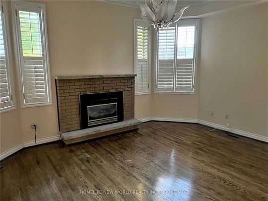 For Lease - 8 Conland Avenue Unit# B, Toronto, Ontario - Photo 1