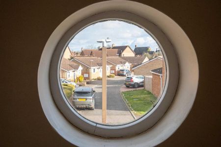 3 bedroom semi-detached house to rent - Photo 2