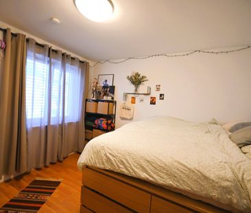 Zentrale Lage - perfekt geschnittene 2-Zimmer Wohnung mit Balkon ab... - Foto 2