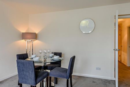 2 bedroom apartment to rent - Photo 3