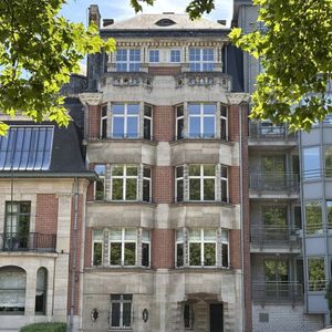 Appartement te huur in Brussel voor € 3.200 met 2 slaapkamers - foto 2