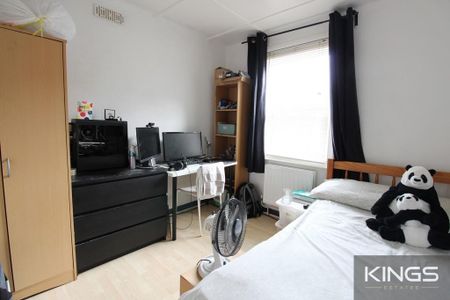 5 bedroom terraced house to rent - Photo 3