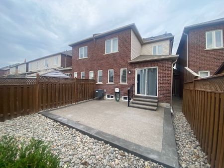 For Lease - 70 Charcoal Way, Brampton, Ontario - Photo 2