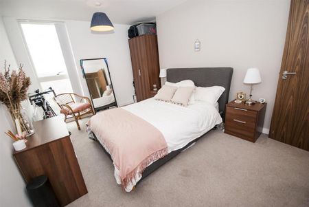 2 bedroom apartment to rent - Photo 5