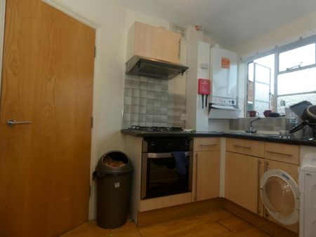 5 bedroom house to rent - Photo 4