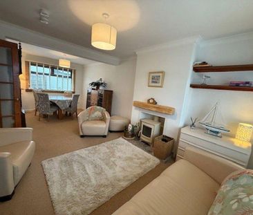 2 bedroom terraced house to rent - Photo 2