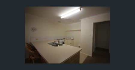 Lovely renovated 2 bedroom villa FURNISHED - Photo 5