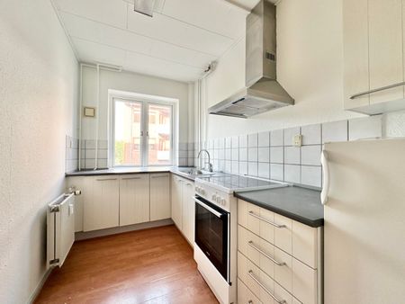 Lys og indbydende lejlighed i Odense C med gode faciliteter - Foto 2