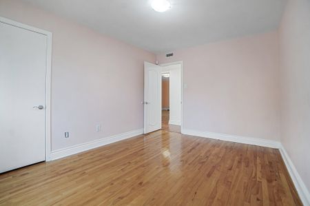 5720 Av. Kincourt Côte-Saint-Luc, QC H4W - Photo 5