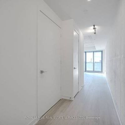 BRAND NEW BREAD COMPANY LOFTS JR 1 BED - Photo 4