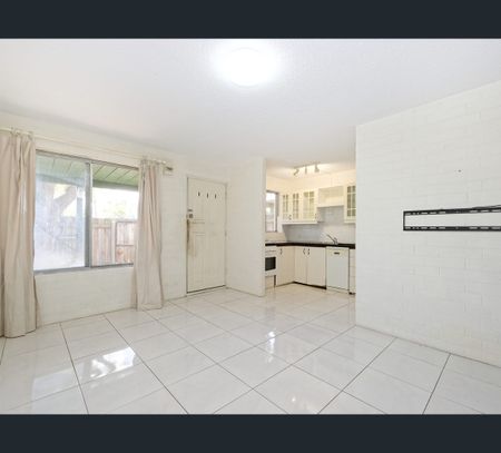 7/15 Flynn Street, Churchlands, WA 6018 - Photo 4