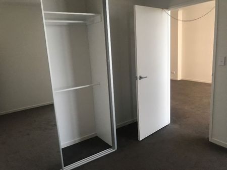 SKYHAUS - RESORT LIVING - Photo 4