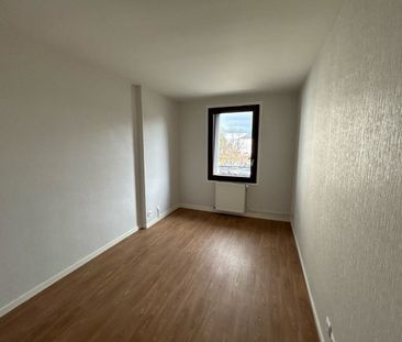 Location Appartement 4 pièces 80 m² La Châtre - Photo 3