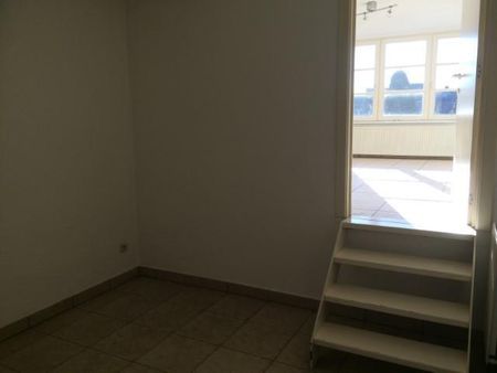 Appartement - Te huur - Photo 2