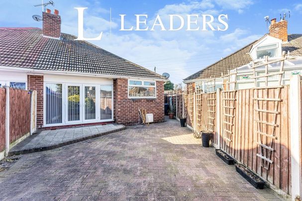 2 bedroom bungalow to rent - Photo 1