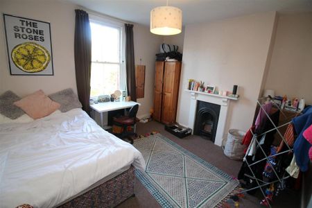 5 bedroom terraced house to rent - Photo 5