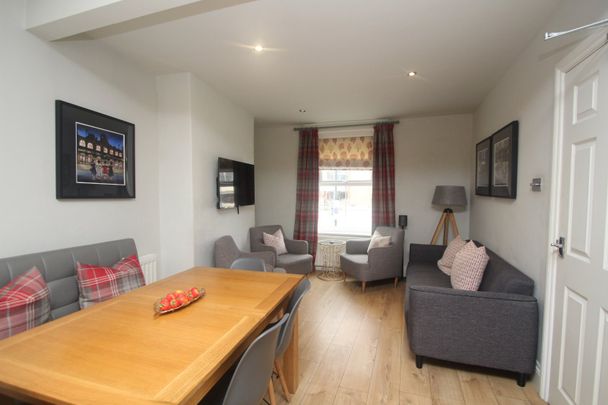 3 bedroom terraced house to rent - Photo 1