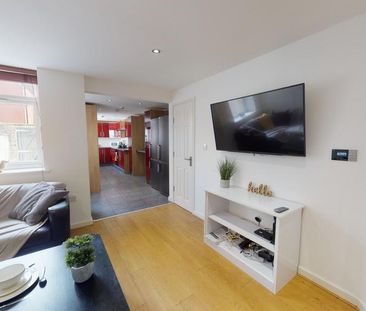 6 bedroom house to rent - Photo 1