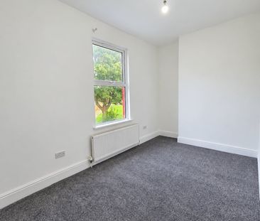 3 Bed Terraced House, Corby St, M12 - Photo 4
