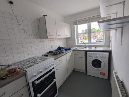 2 bedroom apartment to rent - Photo 5