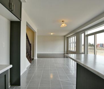 For Lease - 16 Mclean Avenue, Collingwood, Ontario - Photo 6
