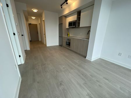 For Lease - 36 Zorra Street Unit# 2802, Toronto, Ontario - Photo 3