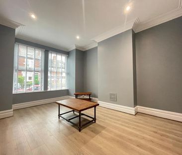 4 bedroom terraced house to rent - Photo 1